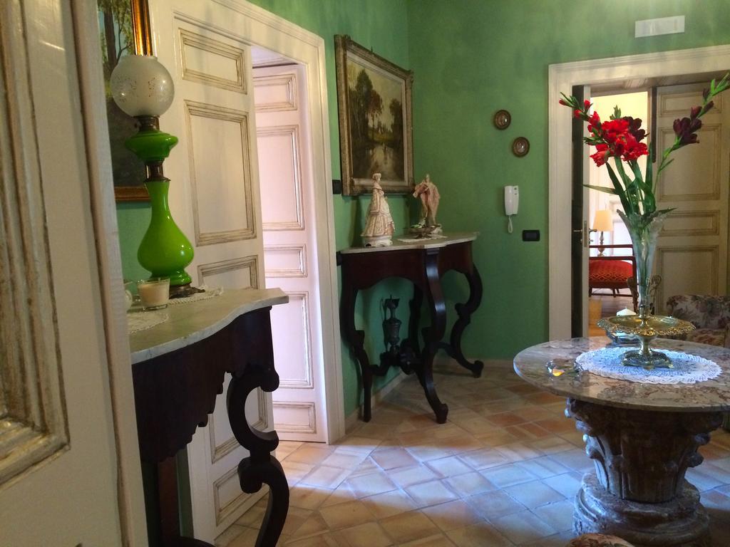 Apartamento Palazzo Cutrufelli Graniti Habitación foto