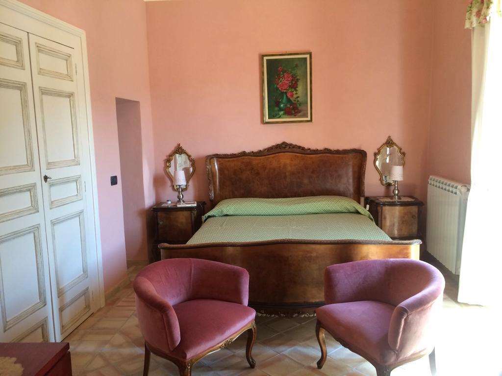 Apartamento Palazzo Cutrufelli Graniti Habitación foto