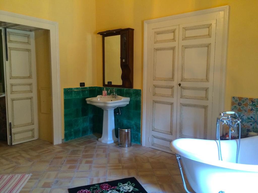 Apartamento Palazzo Cutrufelli Graniti Habitación foto